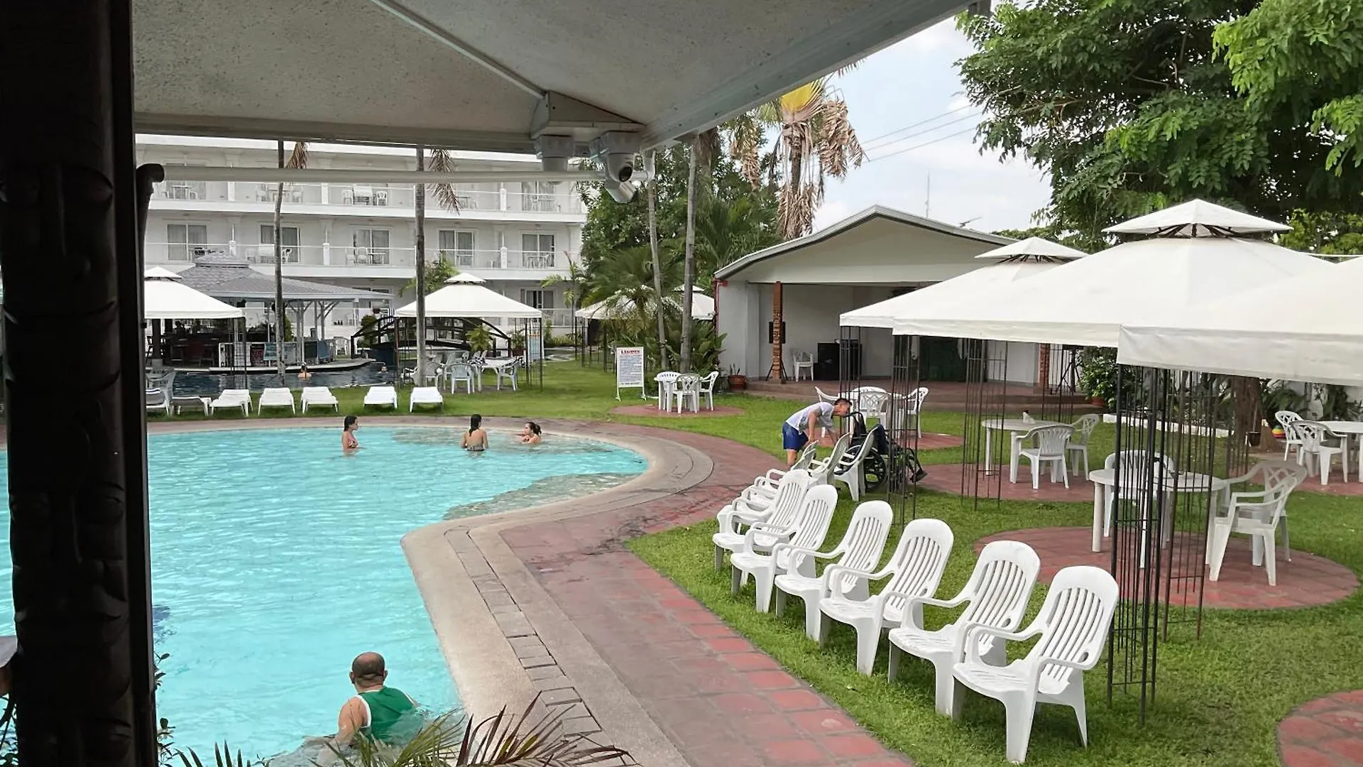 Lejlighedshotel Bourbon Street Apts Angeles Filippinerne