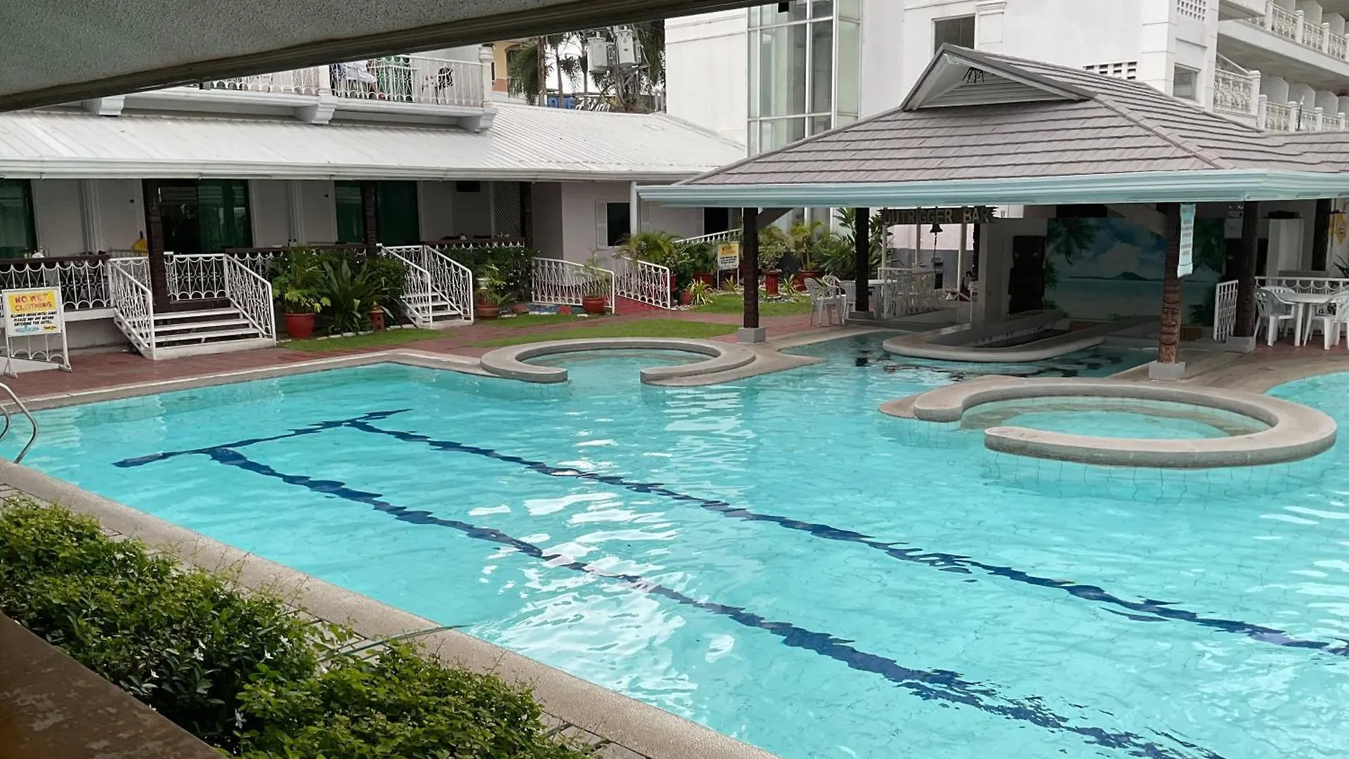 Bourbon Street Apts Angeles